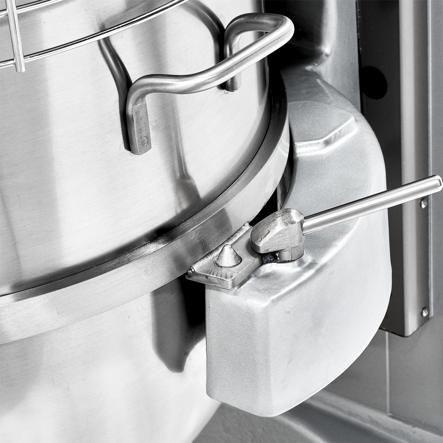 Hobart HL600 Legacy+ 60 Qt. Planetary Floor Mixer with Guard