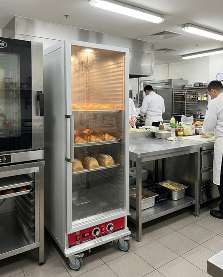 Polarman PLM-W420L-P 31 2/5" Full Size Insulated Heated Holding / Proofing Cabinet with Clear Door